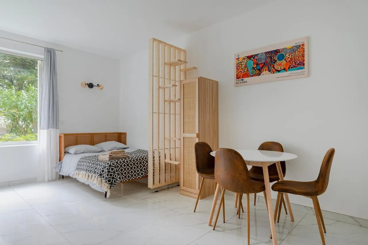 Modern Apartment Next Arc De Triomphe باريس فرنسا